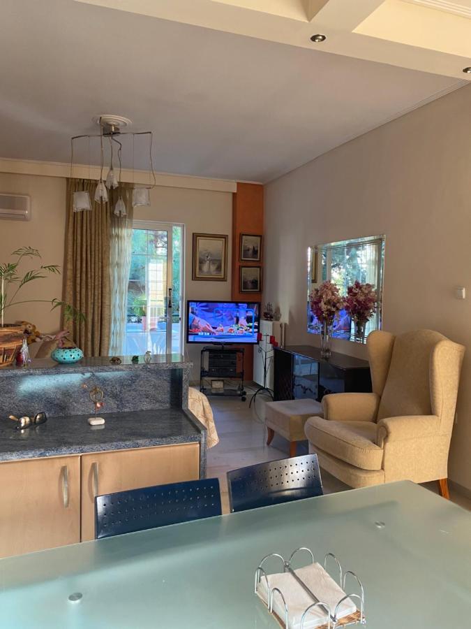 אתונה Quiet Home For Two People מראה חיצוני תמונה