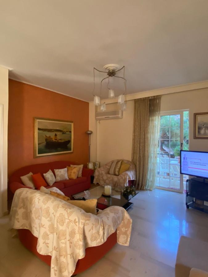 אתונה Quiet Home For Two People מראה חיצוני תמונה